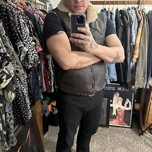 Chaleco de cuero de ciervo vintage de la marca Deer Wear, talla 42 mediano, grueso pesado cálido - Imagen 1 de 10