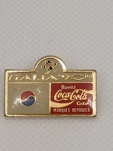Pin's Pins Pin Enamel 31 FOOTBALL World CUP Italia 90 "Coca Cola" Corée  - Picture 1 of 4