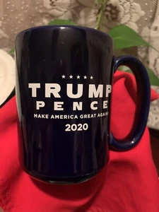 💥TRUMP PENCE 2020 COFFEE TEA MUG BLUE MAKE AMERICA GREAT AGAIN - Picture 1 of 6