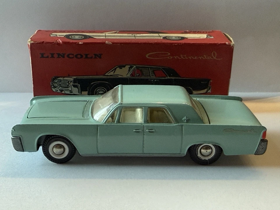 Tekno Denmark 829 Lincoln Continental 1/43 Scale - Image 1 of 4