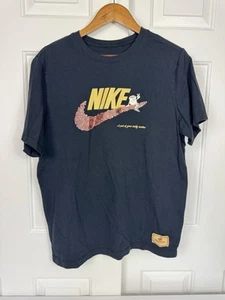 Nike Rise and Shine Coffee Swoosh Sportswear Herren T-Shirt Tee Größe Large - Bild 1 von 8