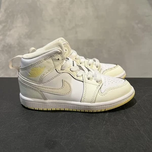 Scarpe Nike Air Jordan 1 Mid bambino taglia 12C giallo vela sneakers FD8781-181 - Foto 1 di 9