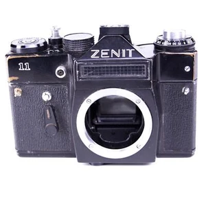 Zenit 11 Camera Body | Black | M42 | Soviet Union | 1981 - 1990 - Picture 1 of 9