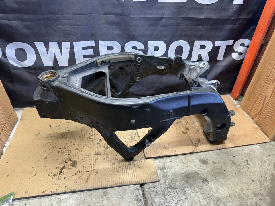06-07 Yamaha YZF R6 R6R Main Frame Chassis SALV - Image 1 of 4