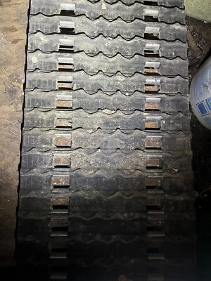 88-95 Винтажный Skidoo Bombadier skandic сафари альпийский 16 1/2» X 71 трек как новый - Изображение 1 из 2