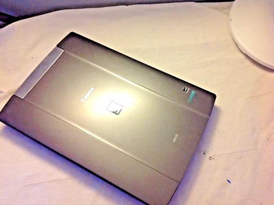 CANON CanoScan Lide 210 Colour  Scanner + USB CABLE - Image 1 of 4