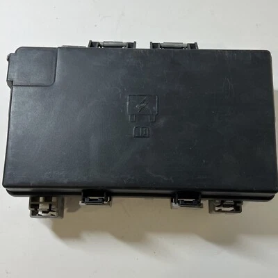 Dodge Ram 1500 2015 módulo de alimentación totalmente integrado Tipm caja de fusibles 68243257AB fabricante original Foto 1 de 4