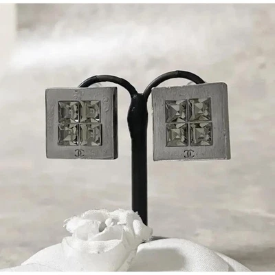 Pendientes Mujer CHANEL Marca Coco Cristal Cuadrado Negro Tono Plata 17mm Sin Caja  Foto 1 de 4