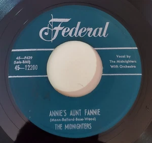 Midnighters  ANNIE'S AUNT FANNIE (GREAT DOO WOP 45) #12200 PLAYS VG+ TO VG++ - Bild 1 von 4