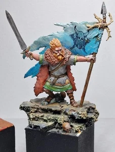 Barbarian standard bearer - resin - scale 30 mm - masterfully painted - Picture 1 of 2