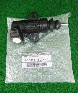NISSAN SKYLINE DR30 CLUTCH SLAVE CYLINDER 30620-T800A CLASSIC JDM SPARES DIRECT! - Picture 1 of 24