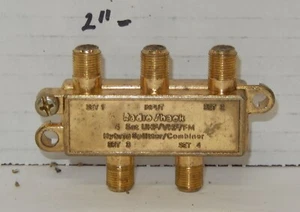 Radio Shack 4 Sct UHF-VHF-FM 4 Way Hybrid SPLITTER COMBINER - Picture 1 of 2