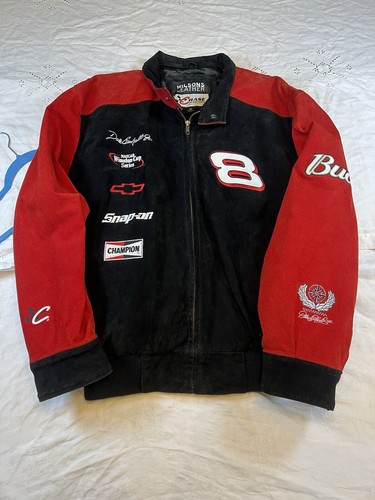 Foto 1 di 24