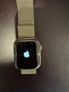 apple watch series 9 45mm cellular - Photo 1 sur 3