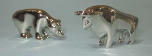 Metall Chrome Bulle und Bär Symbole Börse ca 3-3,5 cm lang - Picture 1 of 4