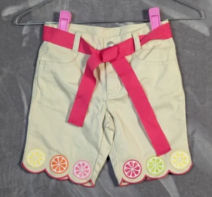 Gymboree Citrus Cooler Lemon Embroidered Khaki Bermuda Shorts Girls Sz 5 EUC - Picture 1 of 5