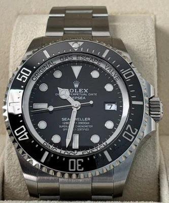 RELOJ AUTOMÁTICO ROLEX SEA-DWELLER DEEPSEA 136660 ACERO NEGRO 44 MM 2023 NUEVO CARD Foto 1 de 4