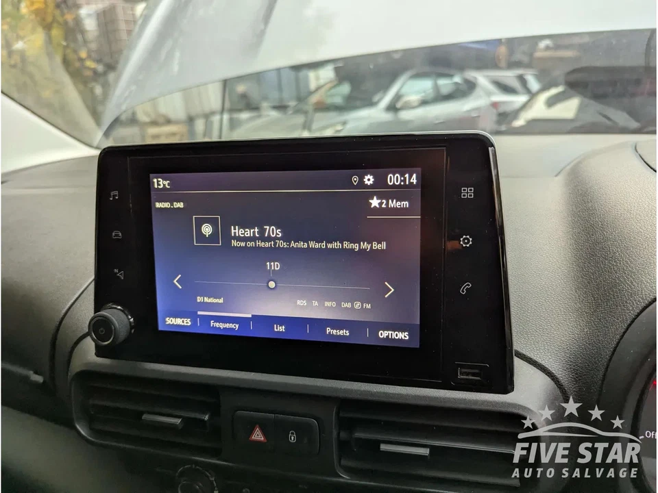 Vauxhall Combo Radio Multimedia Display Screen 2023 4/5dr MK4 (E) K9 - Image 1 of 4