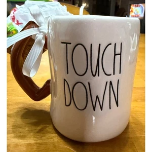 Taza de fútbol Peanuts Rae Dunn Touchdown, Snoopy, Woodstock, doble cara - Imagen 1 de 6