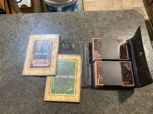 Yugioh 1996 2 Decks und 2 Spielmatten in Hülle - Bild 1 von 10