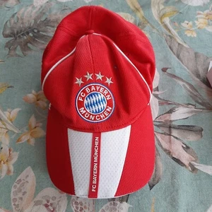FC Bayern München Schildkappe, rot-weiß - Bild 1 von 3