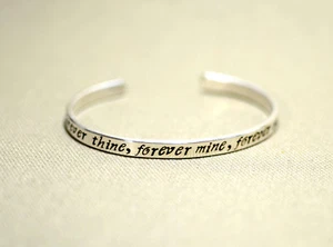 Sterling Manschettenarmband mit inspirierendem Zitat - Bild 1 von 5