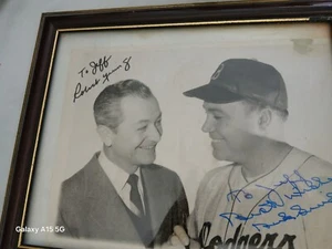 8x10B/W photo autographed by Duke Snider Robert Young - Picture 1 of 3