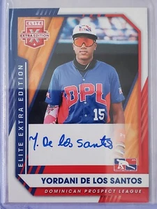 2021 Panini Elite Extra Edition Signatures Yordani De Los Santos #206 Auto - Picture 1 of 2