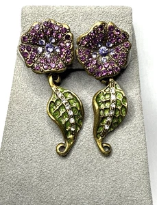 Pendientes Sweet Romance EE. UU. Perforados Chapados en Oro Cristal Flor Esmalte Verde Hoja - Imagen 1 de 7
