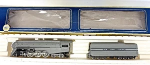 HO Rivarossi 4-6-4 New York Central Dreyfuss Streamlined Loco & Tender 5446 - Picture 1 of 10