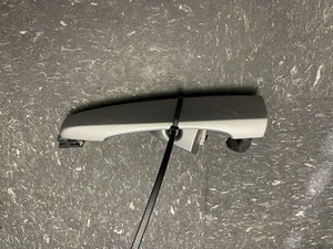 For 2005-2011 STS Front Left Exterior Door Handle w/key hole Silver OEM 20806427 - Foto 1 di 3