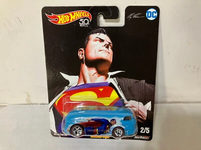 Hot Wheels Haulin' Gas Pop Culture Alex Ross DC Comics Superman 2018 Foto 1 de 4
