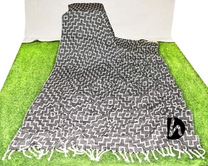 Geometric Print Soft Blanket 50x70 In Sofa Throw White & Black Couch New Blanket - Picture 1 of 6