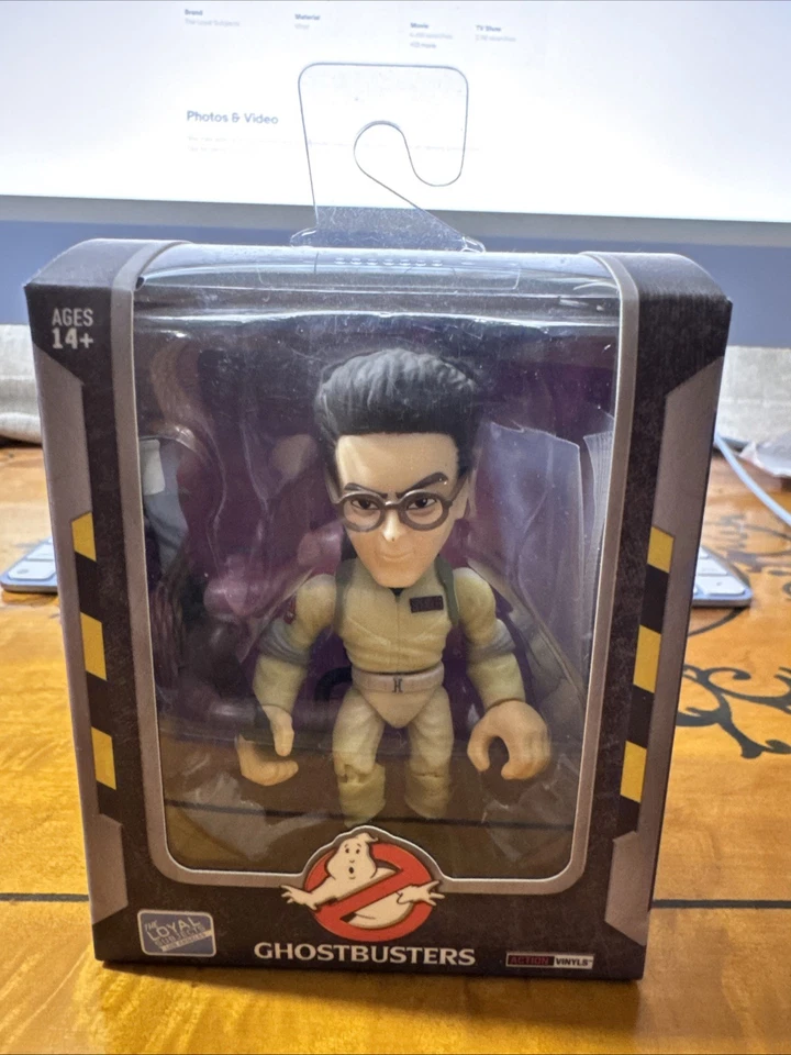 Figura de vinilo de acción The Loyal Subjects Cazafantasmas Egon Spengler Foto 1 de 4