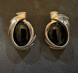 Vintage Post Earrings STERLING SILVER Navajo Onyx Signed A - Picture 1 of 7
