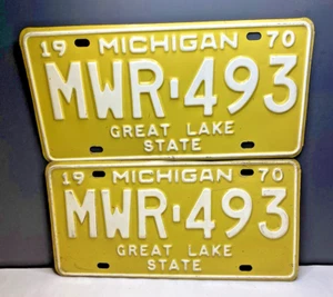 Matching Pair (2) of 1970 Michigan License Plates Expired Vintage/Antique Tags - Picture 1 of 6