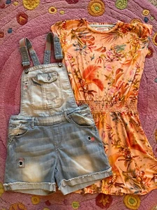 Vingino Kleid und kurze Latzhose 12 - 14 152 - 164 - Bild 1 von 8