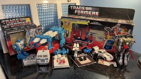 Transformers G1 Lot ‘84 Ultra Magnus Ramjet  Jazz Grimlock Topspin Optimus Prime Cover