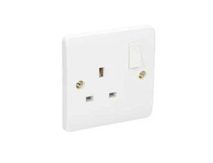 Toma de toma 13A de una sola banda doble polo conmutada CMA035 enchufe único modo clic - Imagen 1 de 3