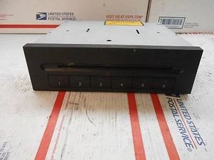 05-08 Mercedes E-class 6 disc CD changer A2118703889 / 2118703889 MH3511 OJ0461 - Imagen 1 de 4