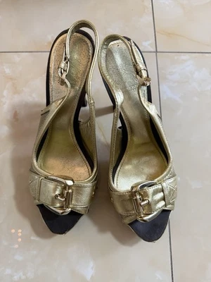 Zapatos de tacón Burberry para mujer talla EU 36 Foto 1 de 4