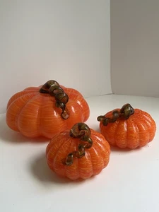 3er Set mundgeblasene Glaskürbisse orange Herbst Halloween Erntedankfest - Bild 1 von 12