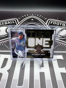 2025 Topps Tier One Salvador Perez Relic die-cut /199 Royals #TIRD-SP - Bild 1 von 2