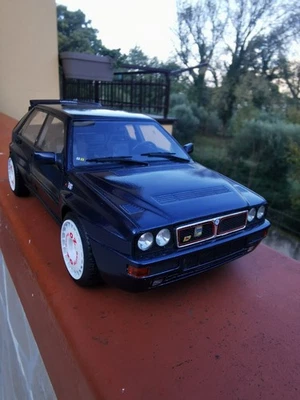 Lancia Delta 1:18 - Immagine 1 di 4