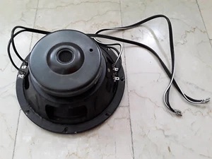 100 Watt Bassreflex Subwoofer mit Verstärker - Bild 1 von 6