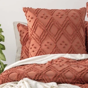 Park Avenue Medallion Auburn European Pillowcase - Picture 1 of 1