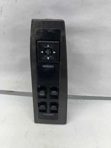 Door Switch Front CADILLAC SEVILLE 93 - Picture 1 of 4