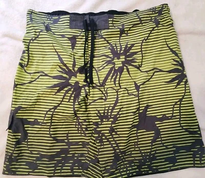 Joe Boxer Mens Swim Trunks Sz XXL(44) Lime Green & Black Tropical Print Swimsuit - Image 1 of 4