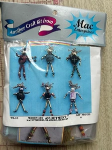 Mac Enterprises 6 Weeples Sortiment skurrile Anstecknadel Ornament Perlen Kits Broschen - Bild 1 von 2