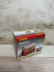 HORNBY SIGNAL BOX #R8005, OO GAUGE - Picture 1 of 2
